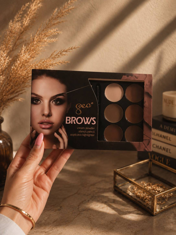 پالت کانتور و کانسیلر Geo Brows - بافت کرمی و پوششدهی فوقالعاده